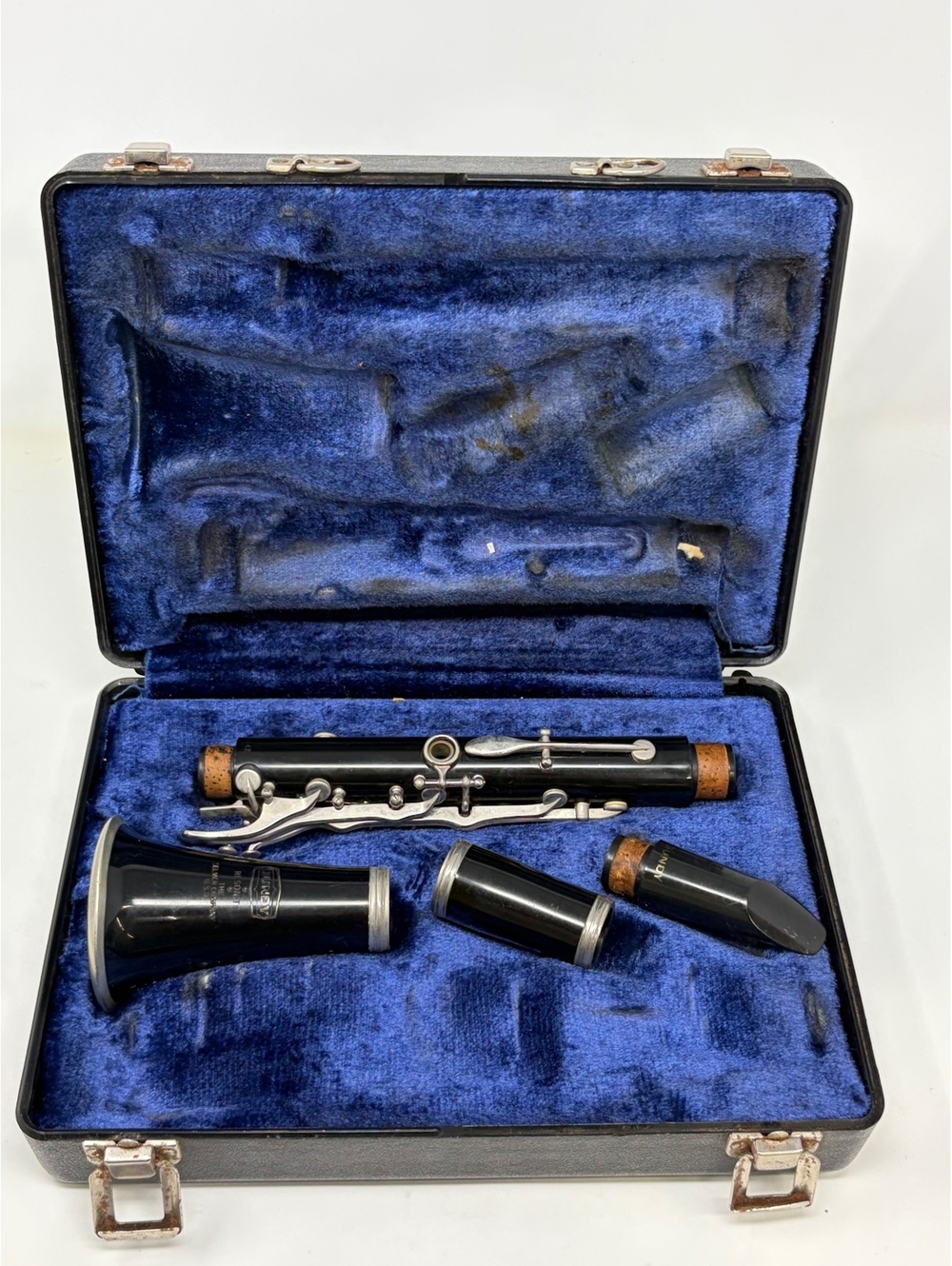 Vintage Bundy Clarinet in Case